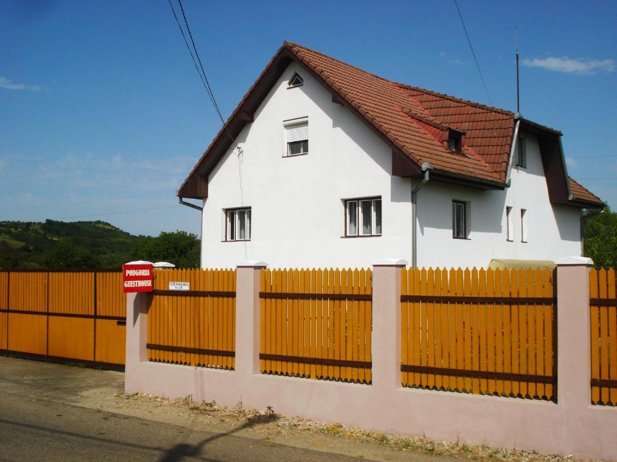 Podgoria Guesthouse- Camere De Inchiriat Oradea Exteriér fotografie